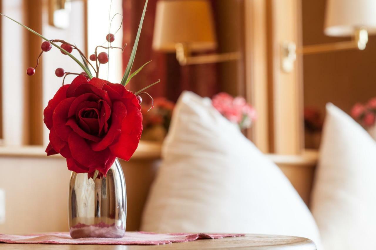 Hotel Nassauer Hof Wissen ภายนอก รูปภาพ