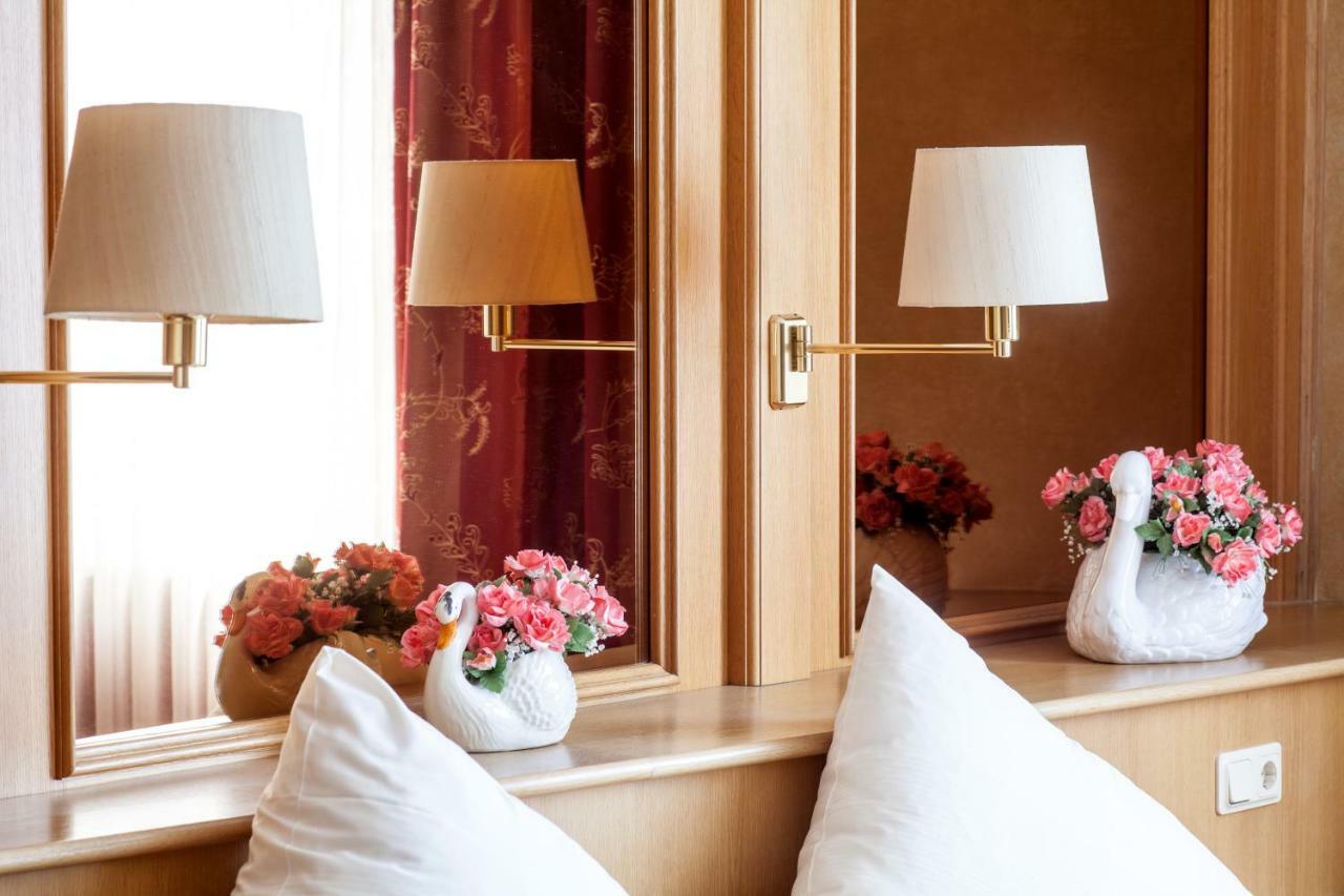 Hotel Nassauer Hof Wissen ภายนอก รูปภาพ